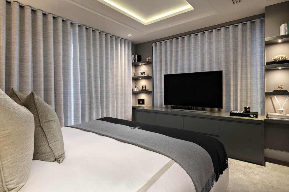 High Street Kensington Apartment | Master Bedroom | Interior Designers